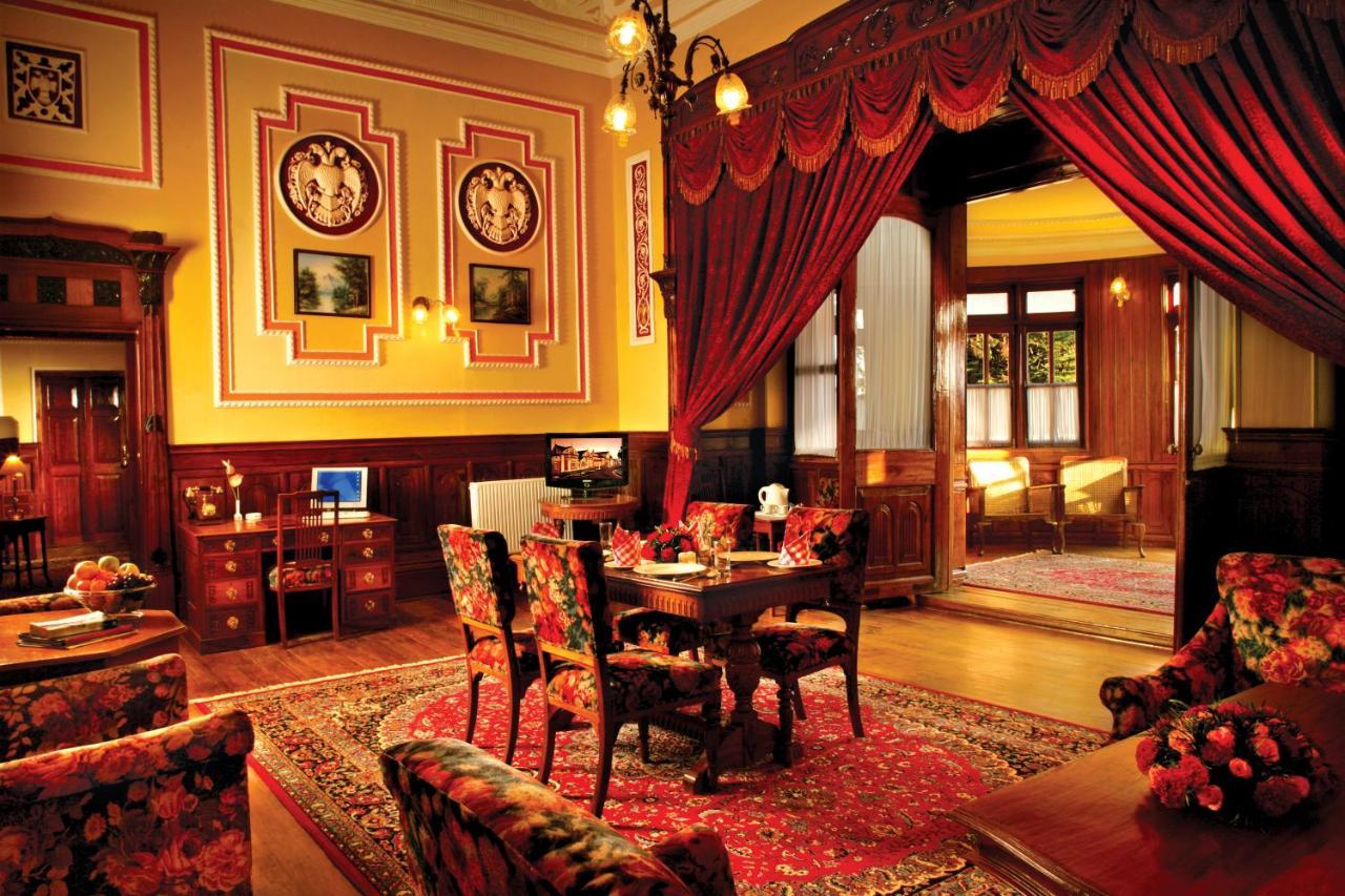 Welcomheritage Fernhills Royal Palace Ooty Buitenkant foto